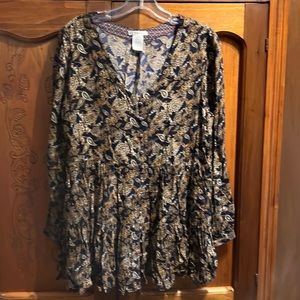 Black and brown V-neck paisley print tunic